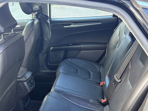 Used 2016 Ford Fusion Titanium FWD image 11