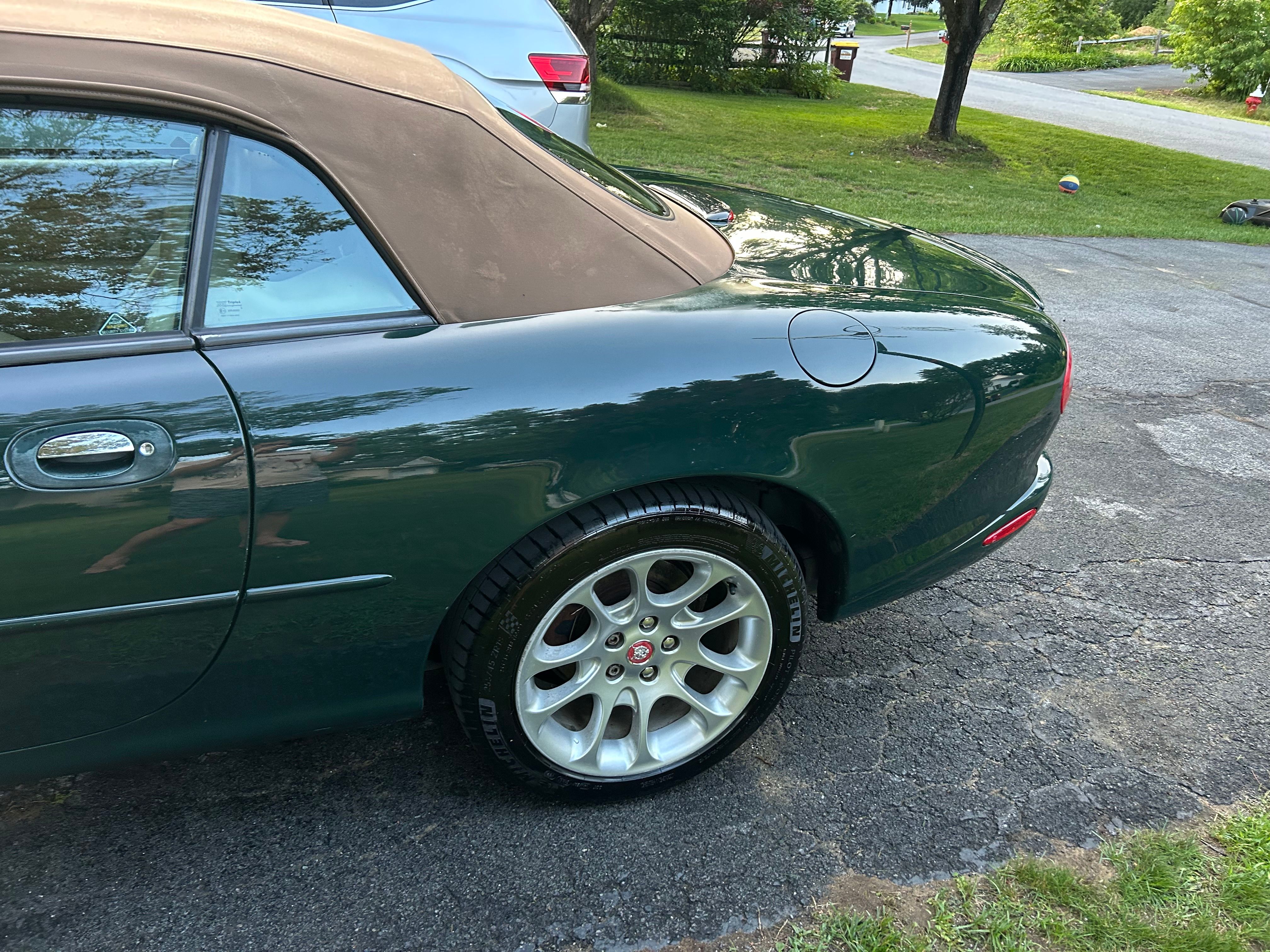 Used 2000 Jaguar XK8 Convertible RWD image 18