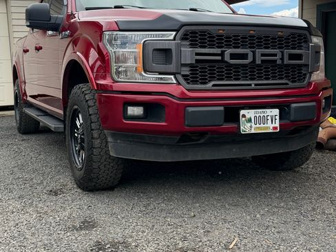 Used 2019 Ford F150 XLT w/ Equipment Group 302A Luxury AWD/4WD image 4