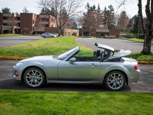 Used 2014 MAZDA MX-5 Miata Grand Touring w/ Premium Package image 8