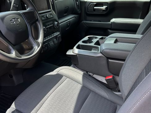 Used 2023 Chevrolet Silverado 1500 Custom Trail Boss image 2