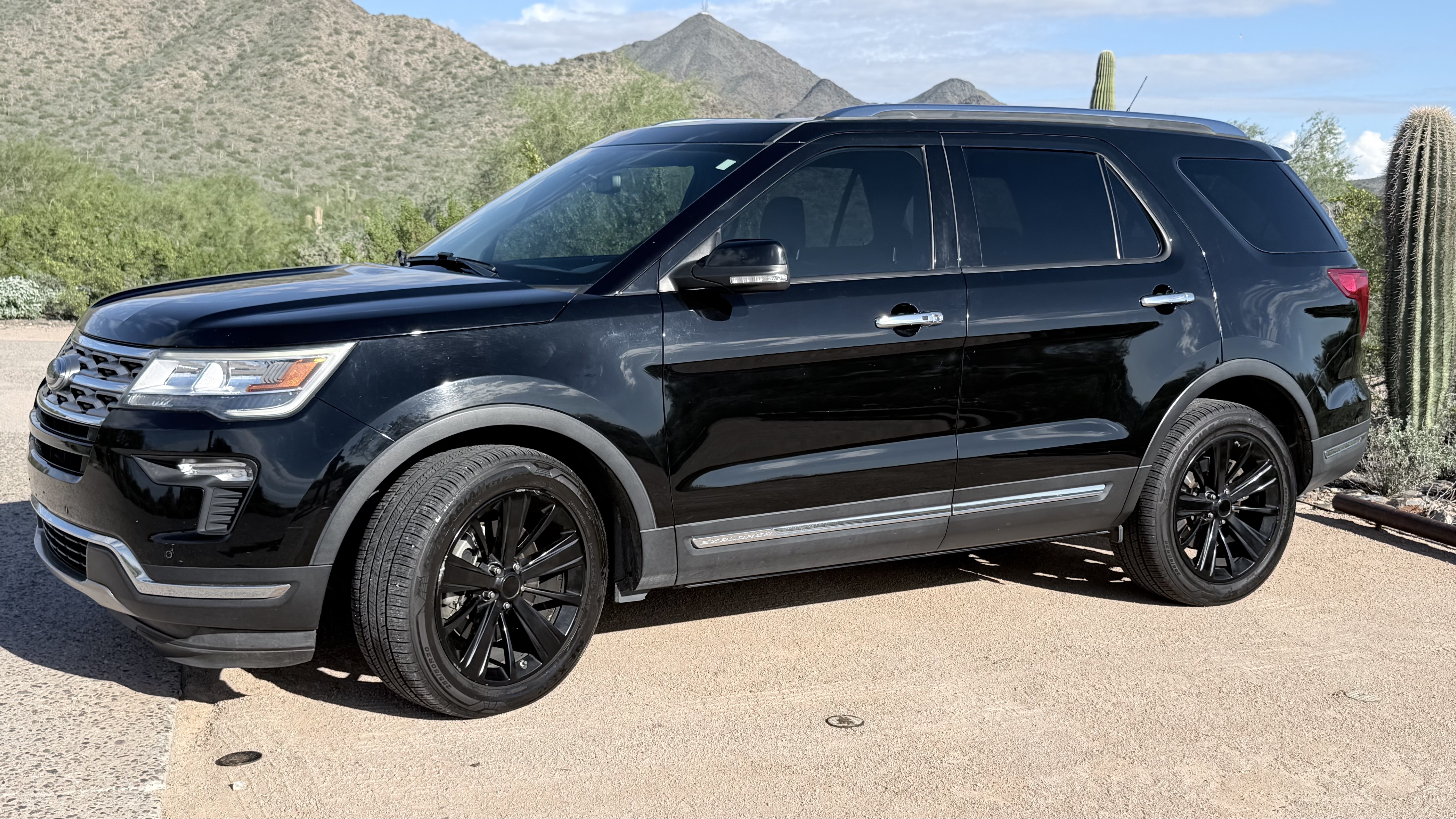 Used 2018 Ford Explorer Limited AWD/4WD image 1