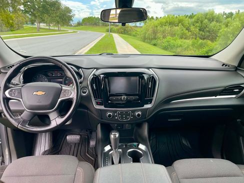 Used 2019 Chevrolet Traverse LT FWD image 10