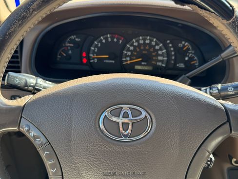 Used 2004 Toyota Tundra Limited image 12