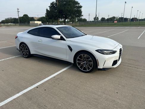 Used 2023 BMW M4 Coupe 2D image 2