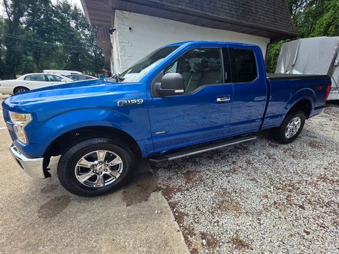Used 2015 Ford F150 XLT w/ Equipment Group 301A Mid image 9