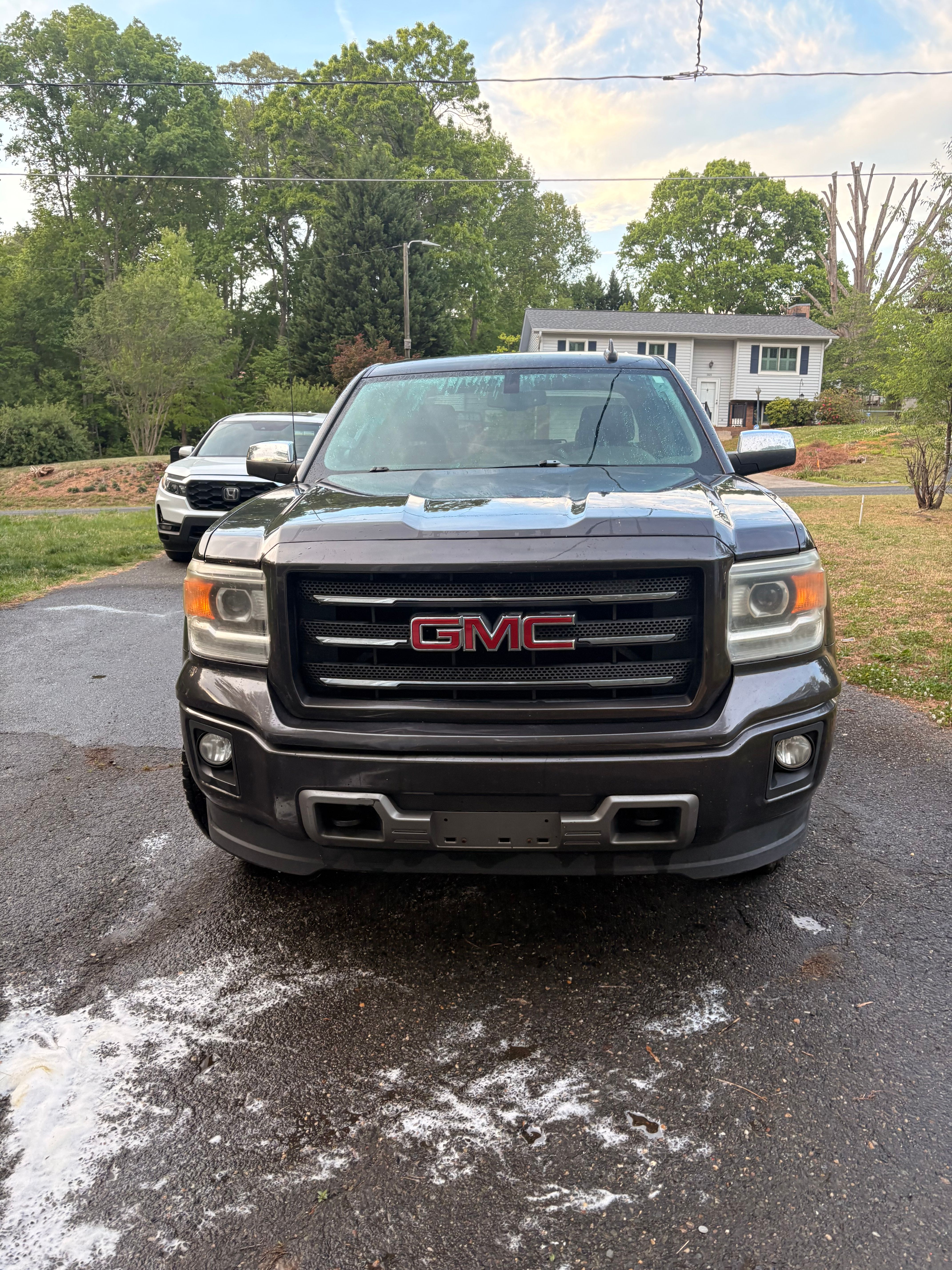 Used 2015 GMC Sierra 1500 SLE w/ All-Terrain Package AWD/4WD image 11