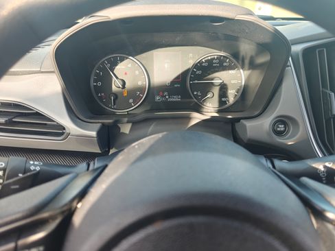 Used 2024 Subaru Crosstrek 2.0i Premium w/ Crosstrek Mirror Package image 10