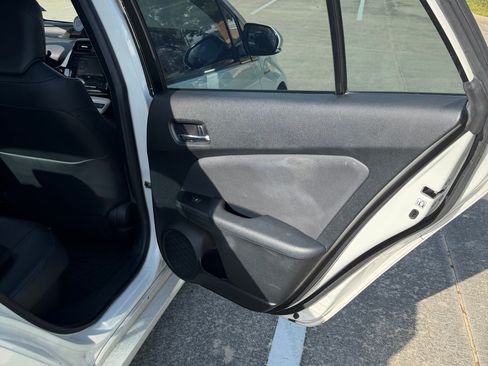 Used 2017 Toyota Prius Four w/ Advanced Technology Package image 14