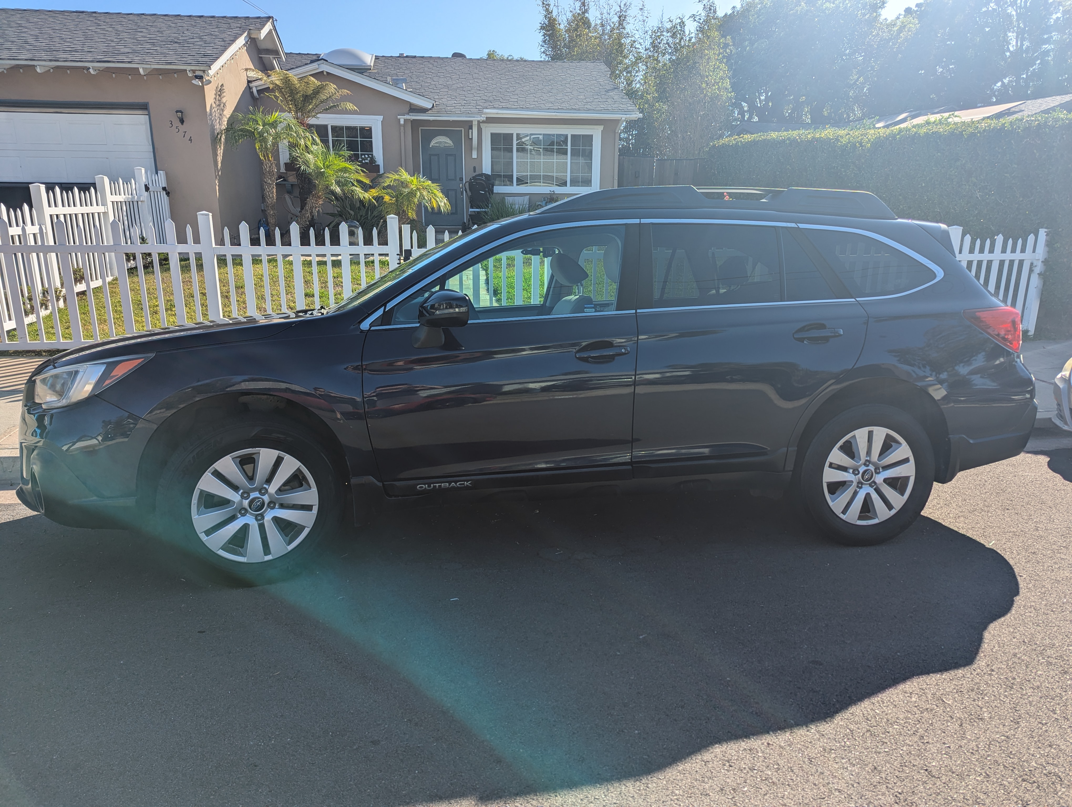 Used 2018 Subaru Outback 2.5i Premium AWD/4WD image 6