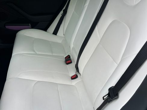 Used 2023 Tesla Model 3 Standard Range RWD image 8