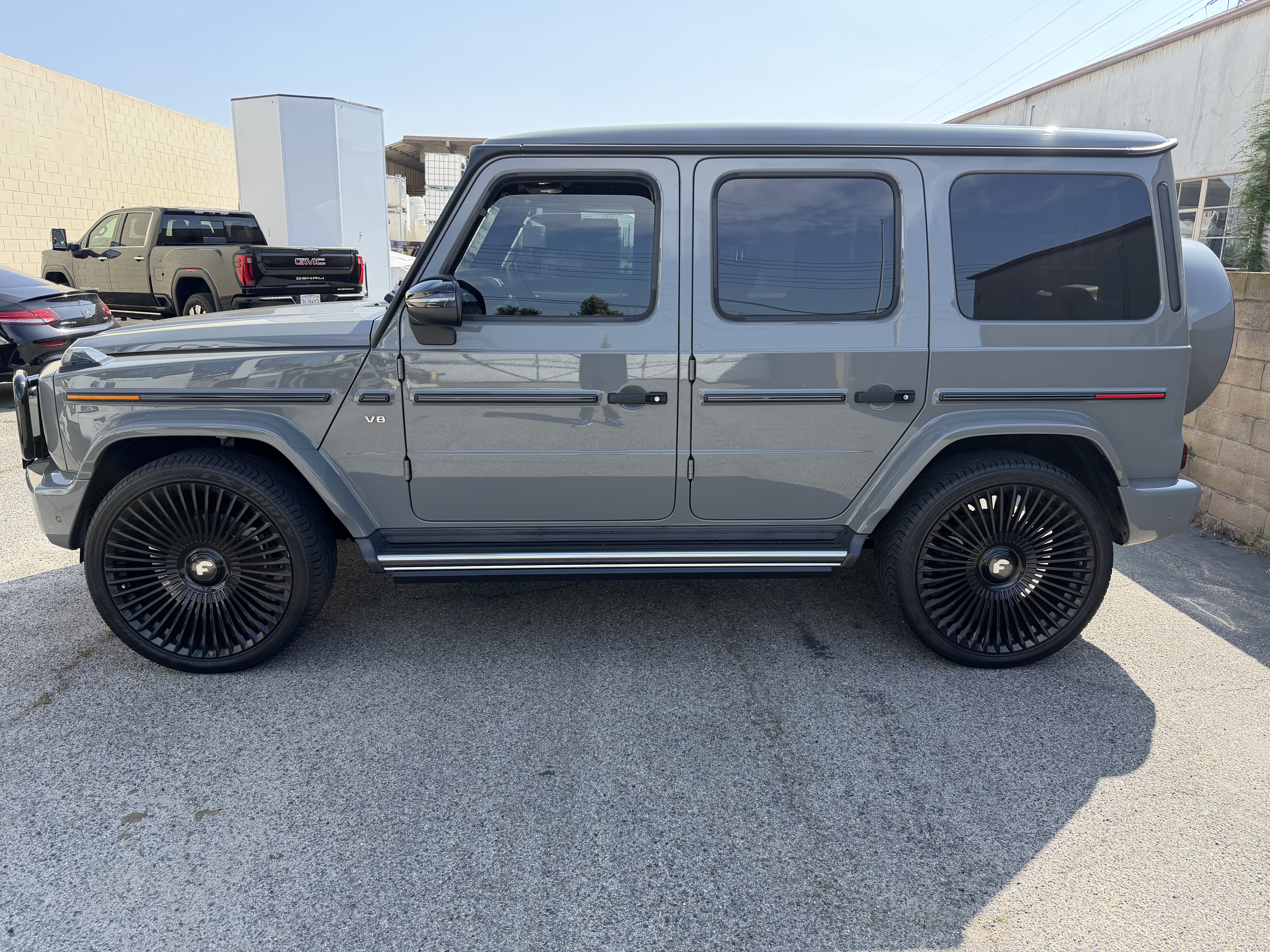Used 2022 Mercedes-Benz G 550 image 2