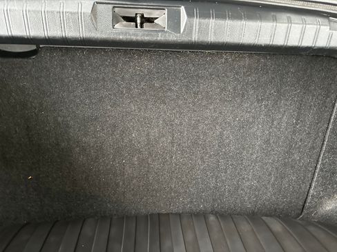 Used 2019 Subaru Legacy 2.5i Premium AWD/4WD image 14