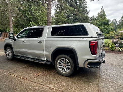 Used 2021 GMC Sierra 1500 SLT w/ SLT Premium Plus Package AWD/4WD image 6
