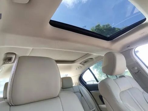 Used 2014 Lincoln MKS w/ Equipment Group 101A FWD image 4