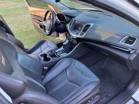 Used 2014 Chevrolet SS image 9