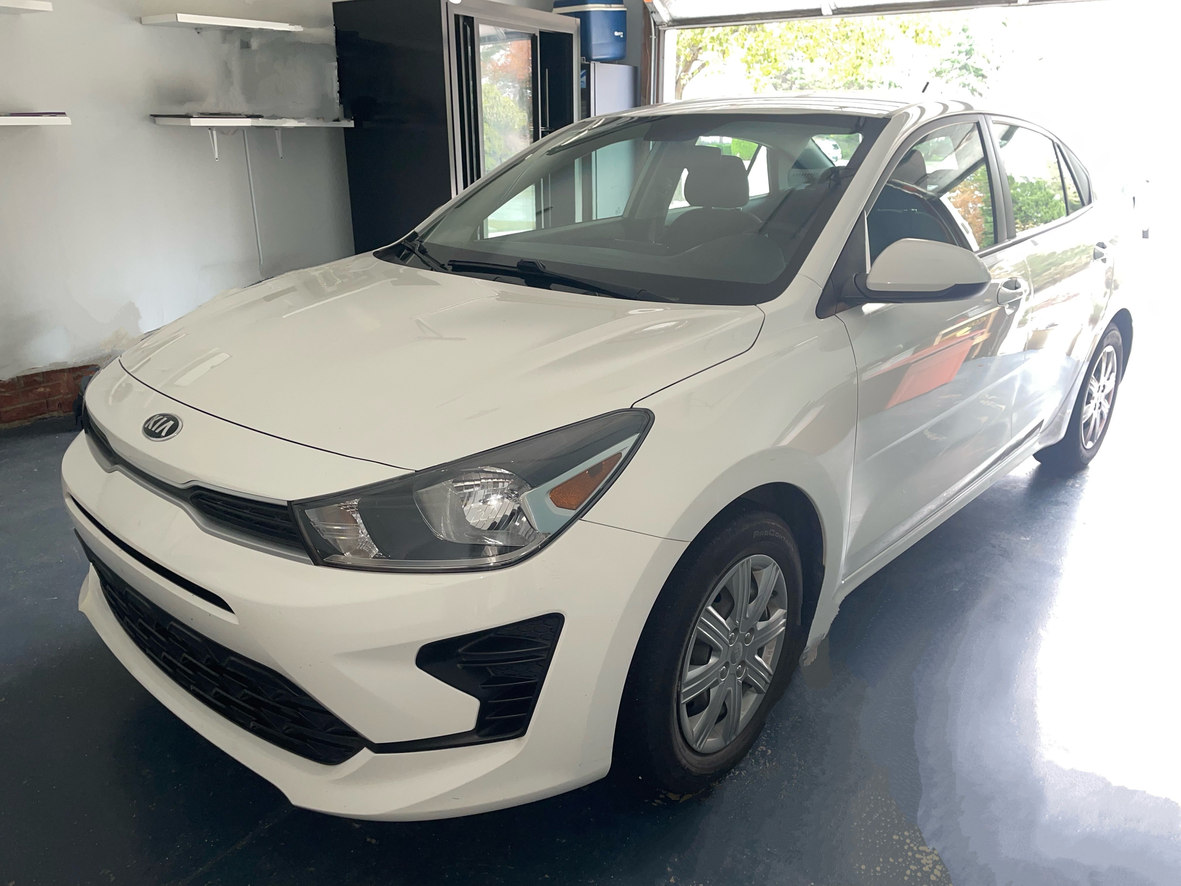 Used 2021 Kia Rio LX FWD image 1