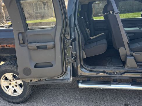 Used 2010 Chevrolet Silverado 1500 LT image 14