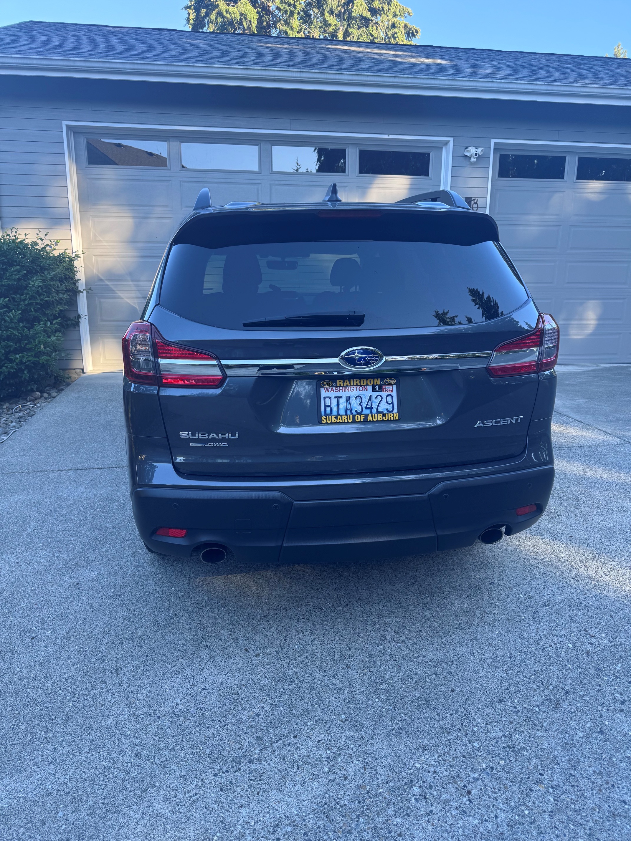 Used 2020 Subaru Ascent Premium w/ Convenience Package AWD/4WD image 9