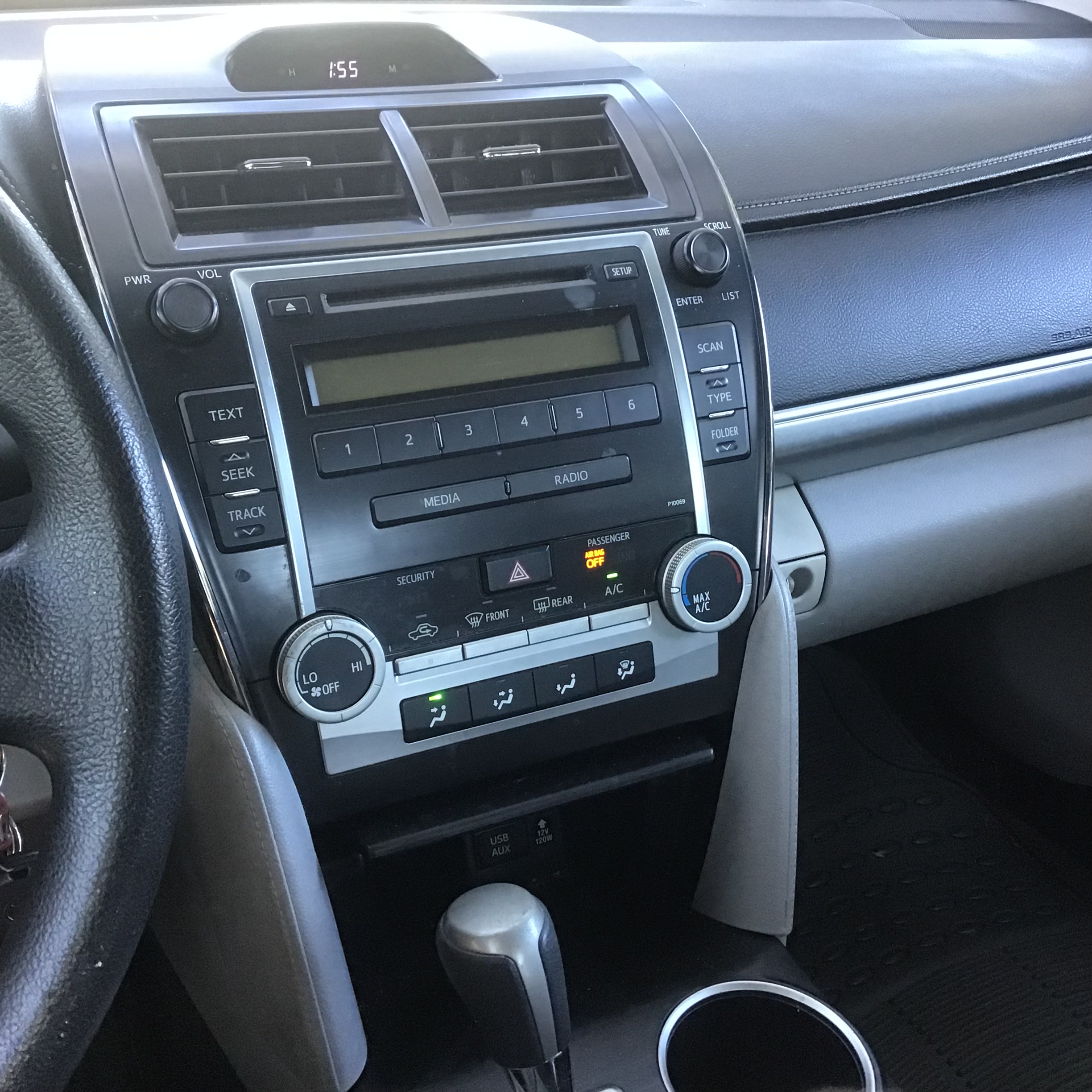 Used 2012 Toyota Camry FWD image 18