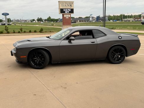 Used 2018 Dodge Challenger SXT w/ Blacktop Package RWD image 14