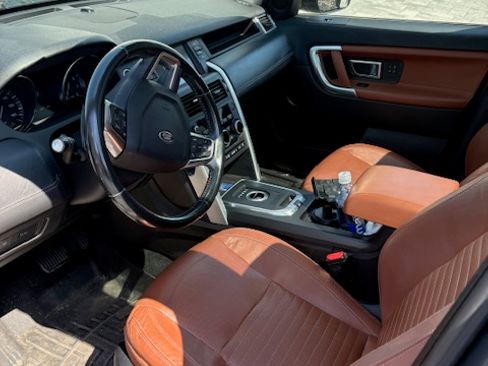 Used 2016 Land Rover Discovery Sport HSE Luxury image 5