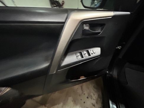 Used 2015 Toyota RAV4 LE image 23