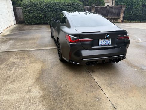 Used 2021 BMW M4 Coupe w/ M Carbon Exterior Package RWD image 10