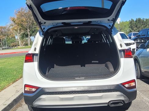 Used 2019 Hyundai Santa Fe Limited image 17