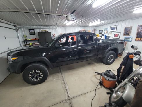 Used 2023 Toyota Tacoma TRD Off-Road image 5