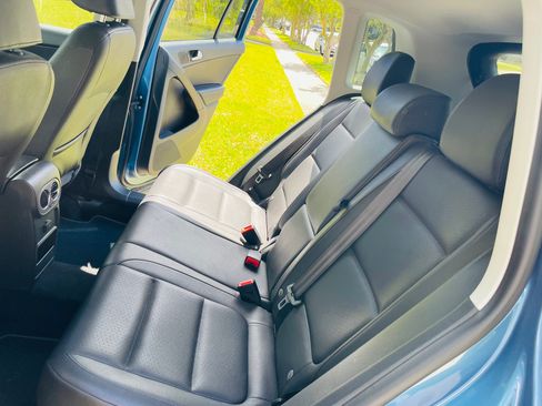 Used 2017 Volkswagen Tiguan S FWD image 9