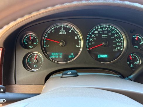 Used 2012 Chevrolet Silverado 1500 LTZ w/ LPO, Deluxe Chrome Package AWD/4WD image 6