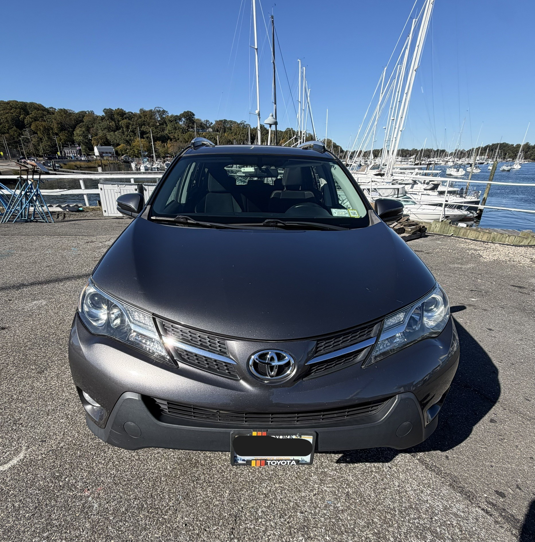 Used 2015 Toyota RAV4 XLE FWD image 2