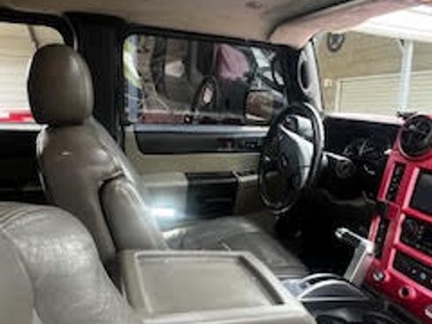 Used 2005 HUMMER H2 w/ Preferred Equipment Group image 8