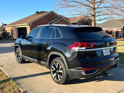 Used 2022 Volkswagen Atlas Cross Sport SE image 5