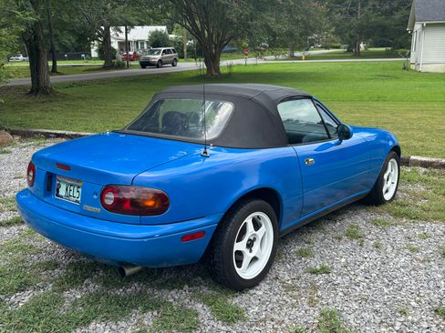 Used 1992 MAZDA MX-5 Miata RWD image 4