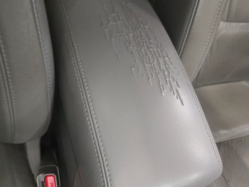 Used 2011 Jeep Grand Cherokee Laredo image 13