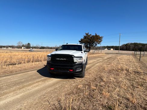 Used 2020 RAM 2500 Tradesman image 8