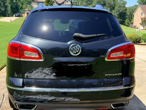 Used 2014 Buick Enclave Leather FWD image 4