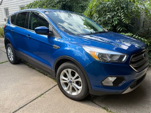 Used 2017 Ford Escape SE FWD image 5