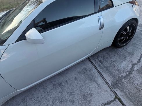 Used 2004 Nissan 350Z Coupe w/ Cargo Convenience Pkg RWD image 1