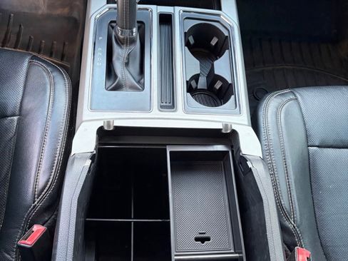 Used 2018 Ford F150 Lariat image 16