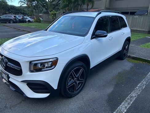 Used 2022 Mercedes-Benz GLB 250 4MATIC image 1