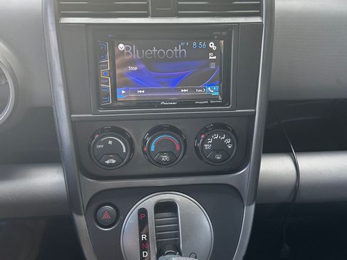 Used 2009 Honda Element LX image 9