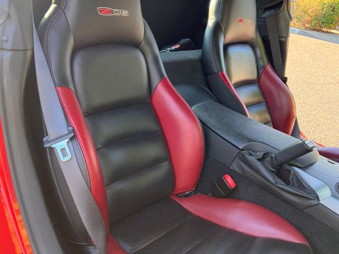 Used 2006 Chevrolet Corvette Z06 w/ Preferred Equipment Group image 11