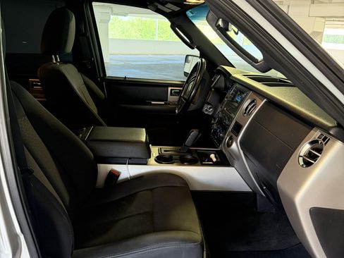 Used 2016 Ford Expedition EL XLT AWD/4WD image 20