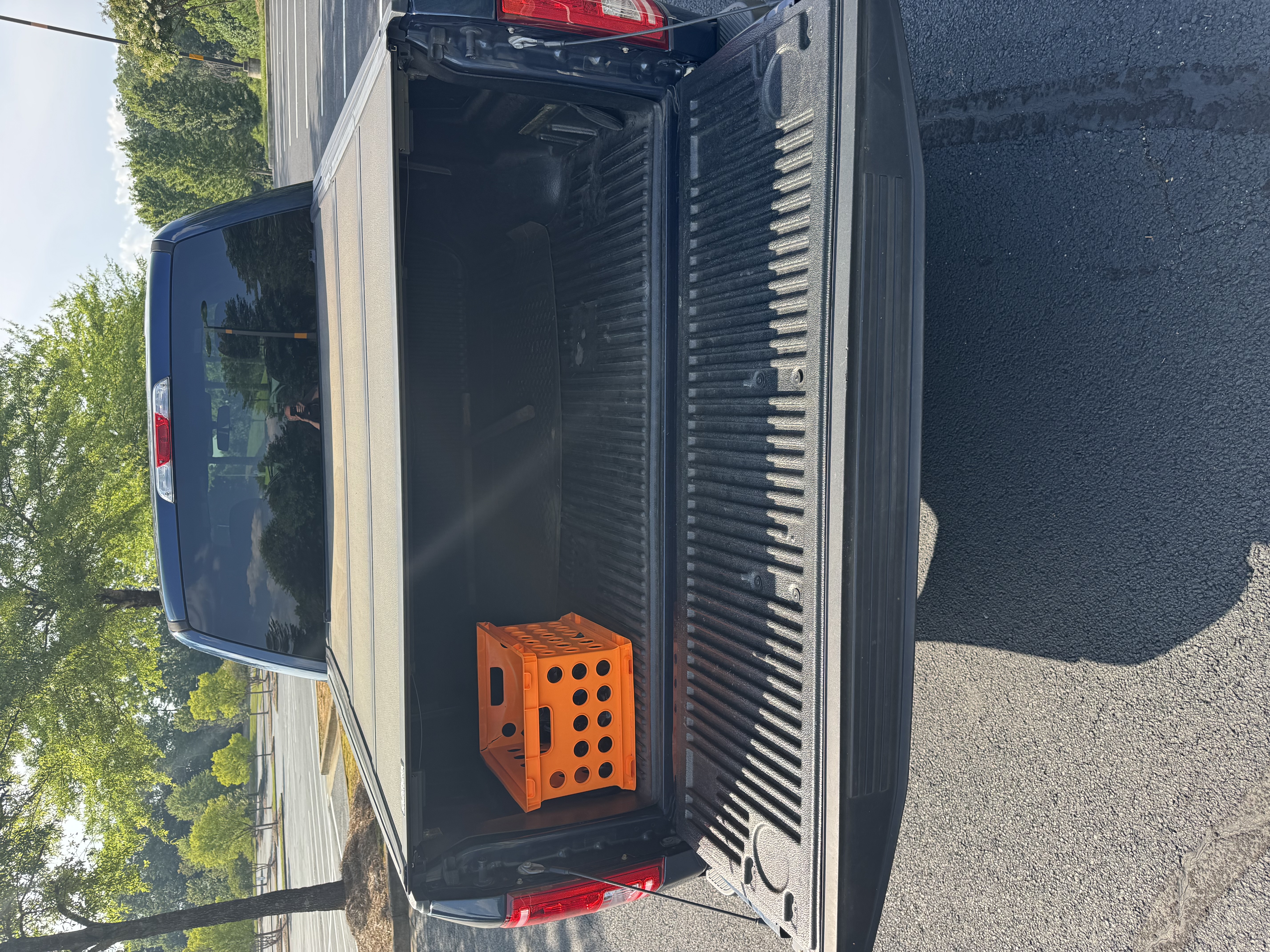 Used 2017 Ford F150 XLT w/ Trailer Tow Package RWD image 5