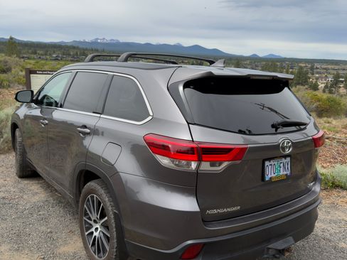 Used 2018 Toyota Highlander SE AWD/4WD image 26