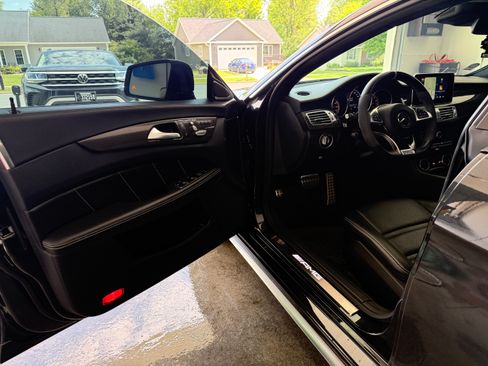 Used 2015 Mercedes-Benz CLS 63 AMG S-Model image 9