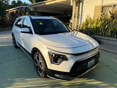 Used 2023 Kia Niro EX Touring